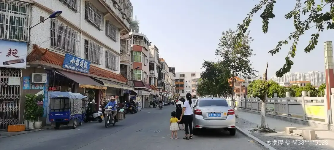 Hotels near MianHuXiao ShiJie
