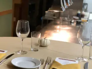 AIDA Bistro & Wine Bar