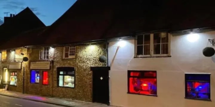 Elizabethan Cottage Tandoori