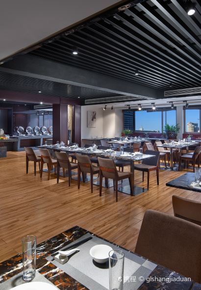 四方館·S高空巨幕影院飯店（創美不夜城店）·中式特色風味餐廳