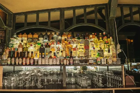 Bar Mokum