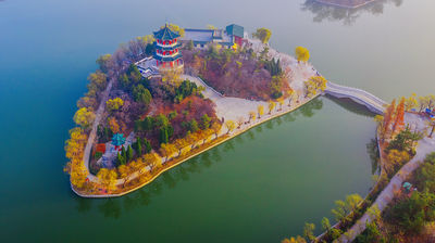 Yuehu Park