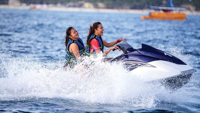 Motorboat Experiences in Boracay Island