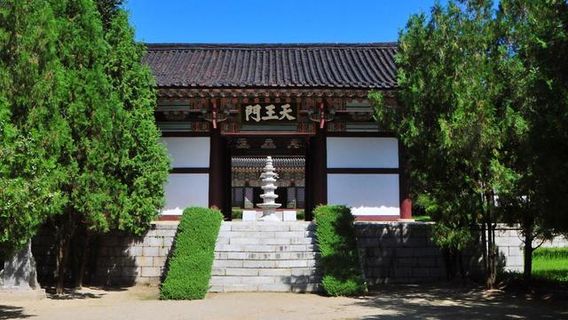 Kwangbop Temple