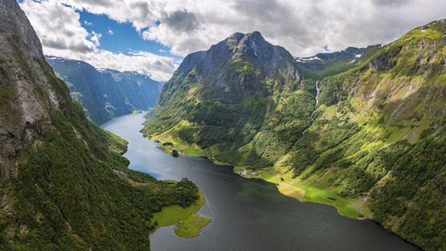 Naeroyfjorden