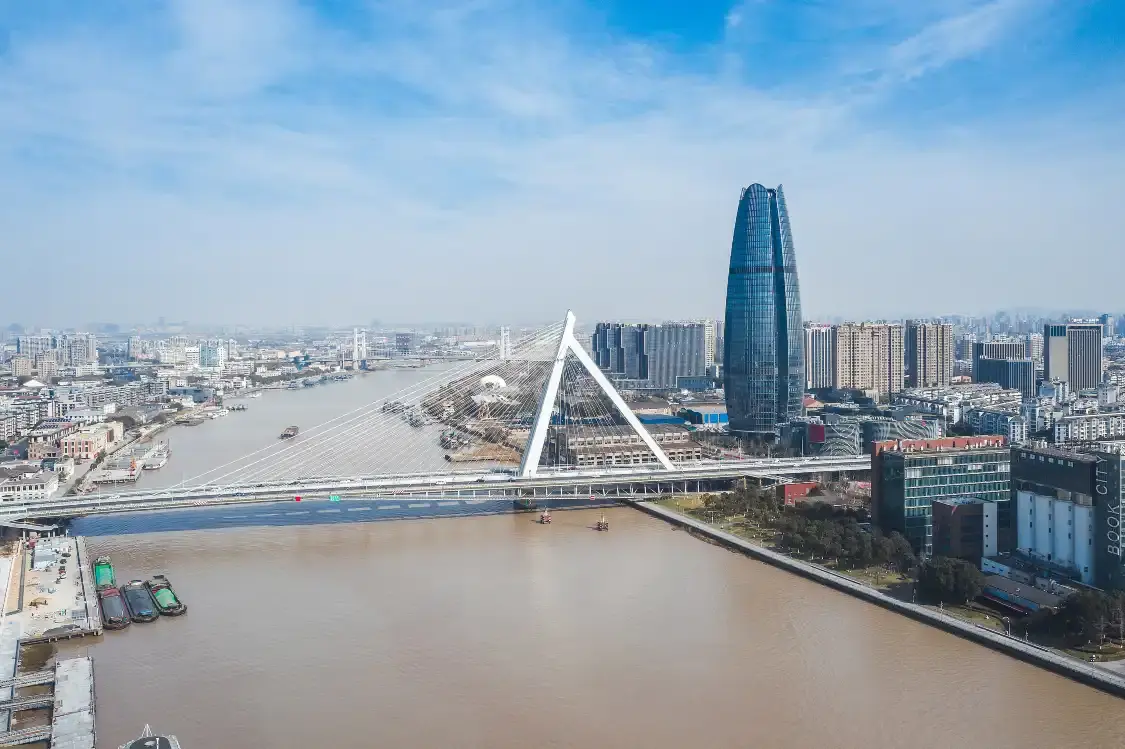 와이탄 대교 주변 호텔