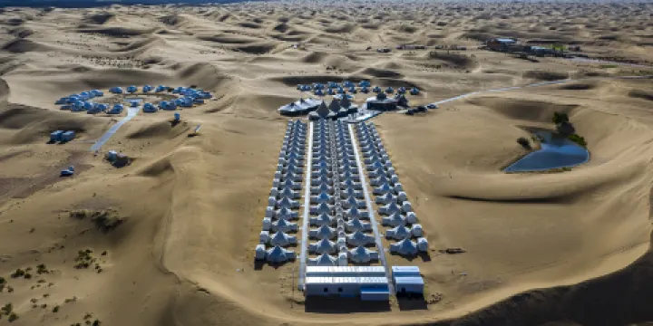 騰格裏沙漠營地