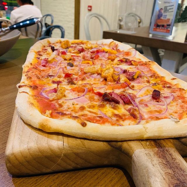 將軍澳Pizza Pig寵物友善餐廳