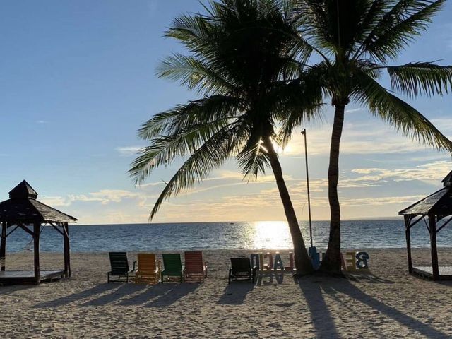 Long white sand beach for me please! 