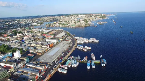 Vé máy bay đi Manaus