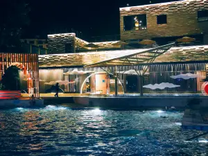 Nanquan Park Hot Spring Club