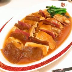 Tin Lung Heen User Photo