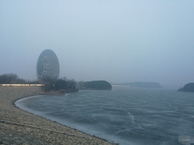 Yanqi Lake