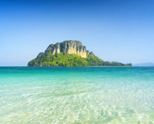 อุทยานแห่งชาติหาดนพรัตน์ธารา-หมู่เกาะพีพี โรงแรมใกล้เคียง