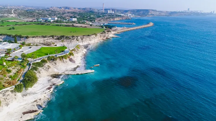 Vé máy bay Larnaca Abu Simbel