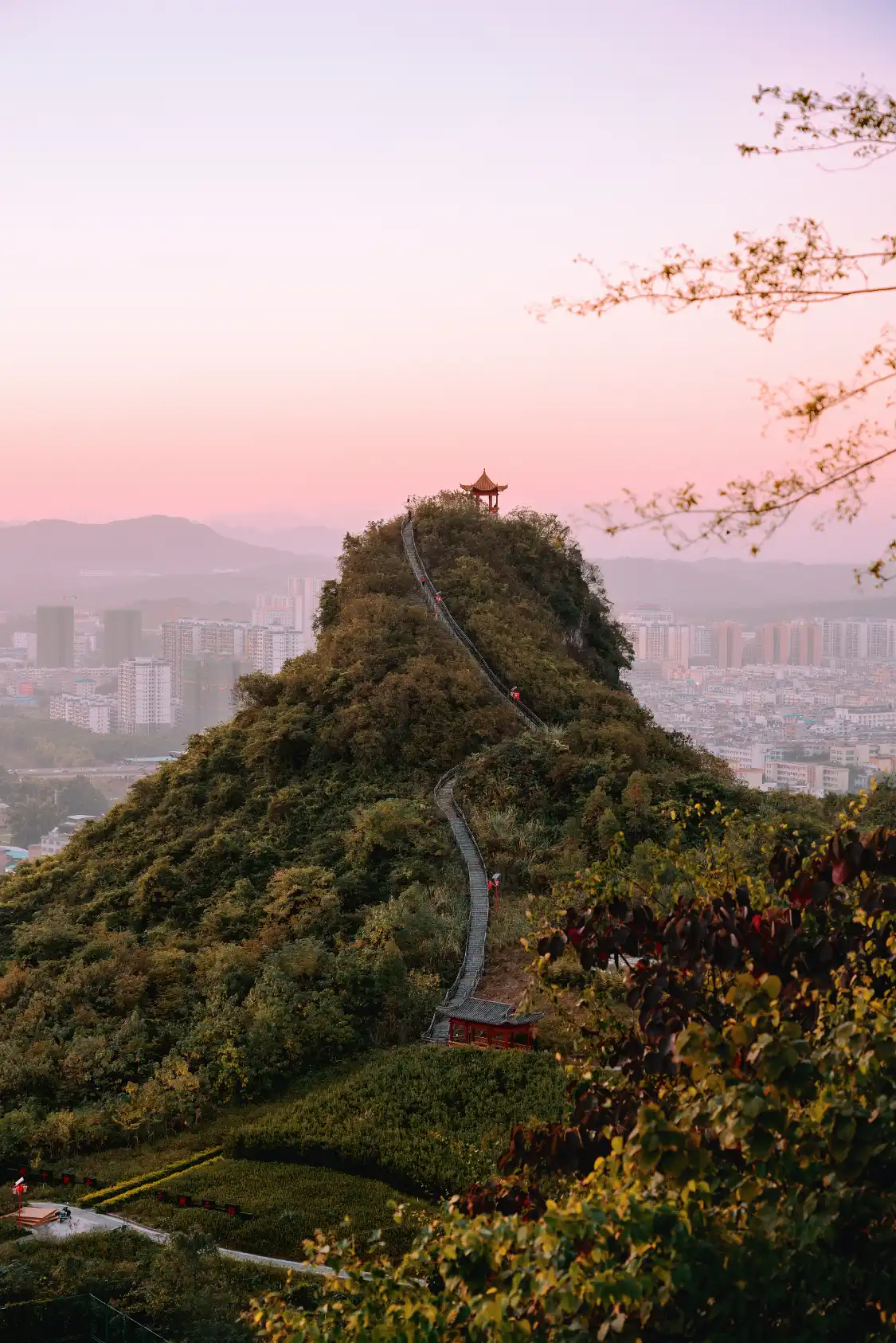 Các khách sạn gần Dazhong Mountain