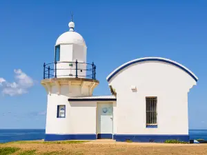 Tacking Point Lighthouse