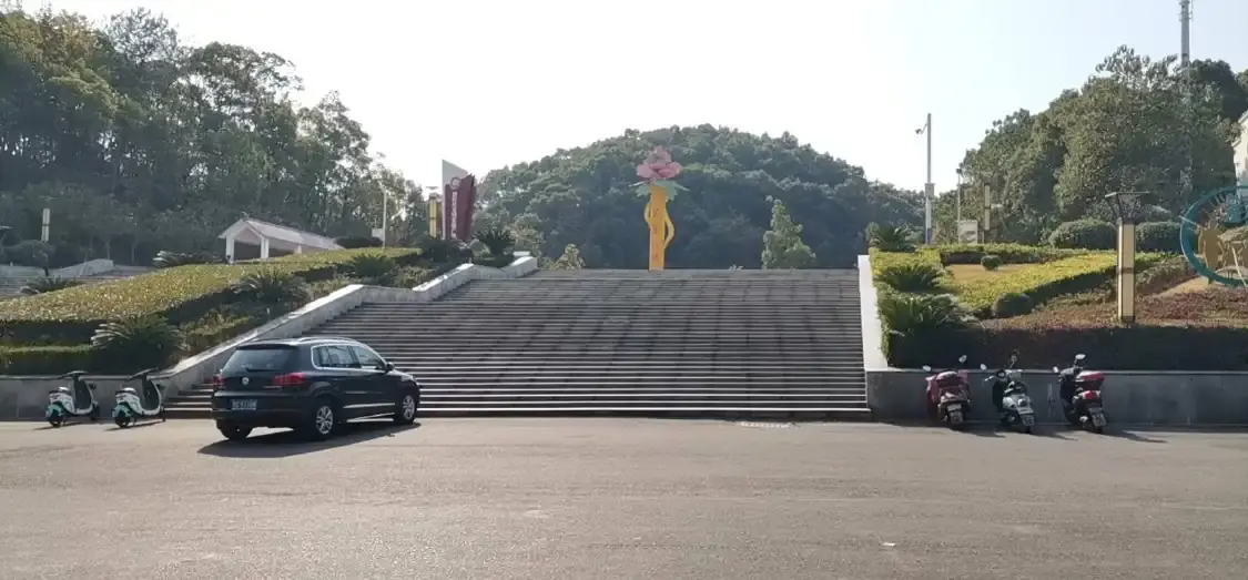 Hotels near Furong Square