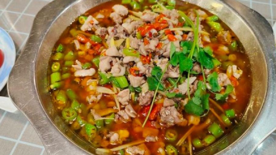 Rabbit Walk The World HONG HE XIAN GUO TU