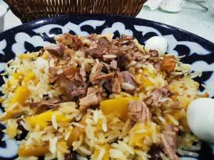 Besh Qozon 中亞抓飯中心（Central Asian Pilaf Center）