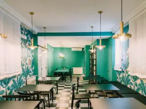 Seven Restaurant & Rooftop Cocktail Bar