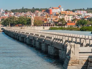 Luoyang Bridge