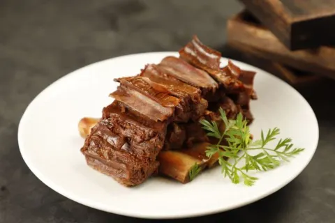 Northern Wei family feast