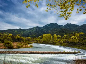 Ancient Weir Home of Painting