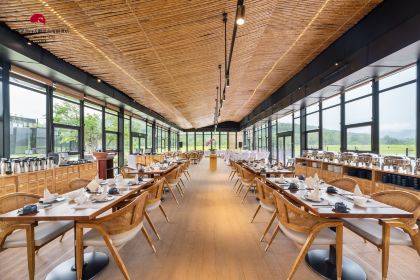 广东翡翠湾白天鹅温泉度假酒店·知竹水上餐厅