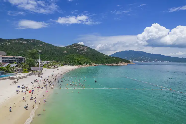 Hotels near Judiaosha Beach