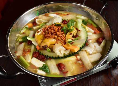 jiu long cheng tong lao tong bao huo guo