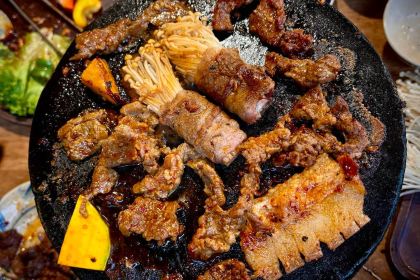 Cửa hàng nướng Mậu Dịch