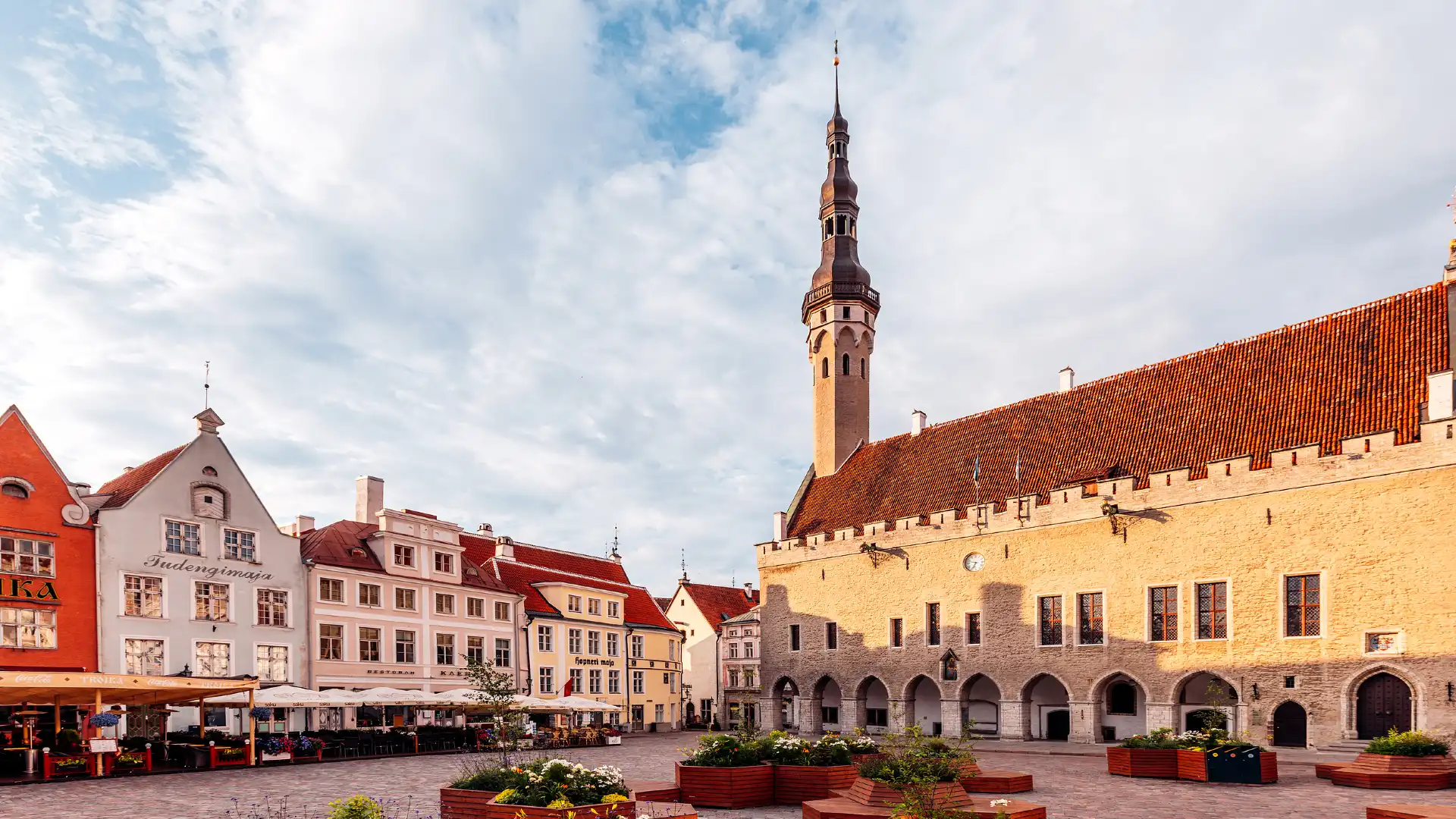 Hotels near Tallinn Town Hall