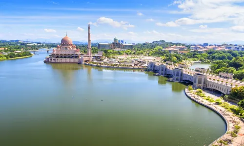 Putrajaya Lake