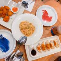 灣仔區旺中帶靜既Bistro