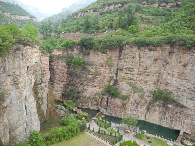 Qinglong Gorge ( Taihang Mountain Grand Canyon)