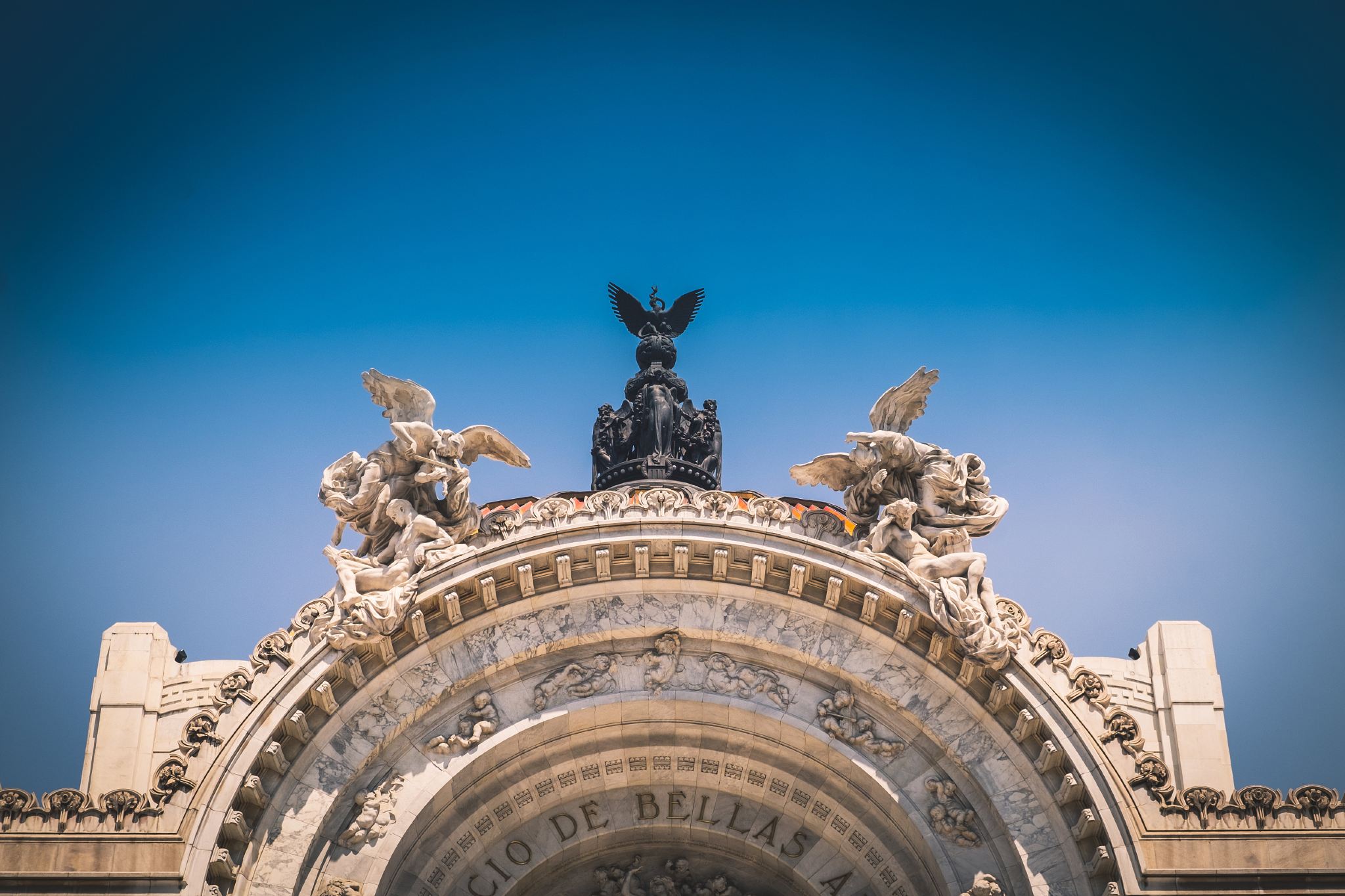 Mexico City Metropolitan Cathedral + Art Museum + National Autonomous University of Mexico day tour