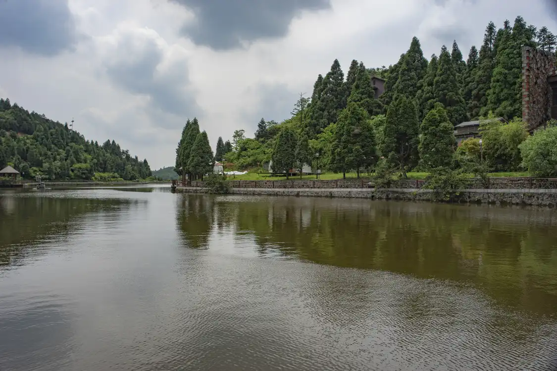 시야오 호수 주변 호텔