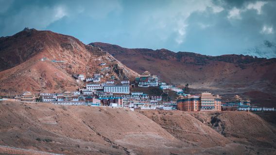 Dengqen Temple