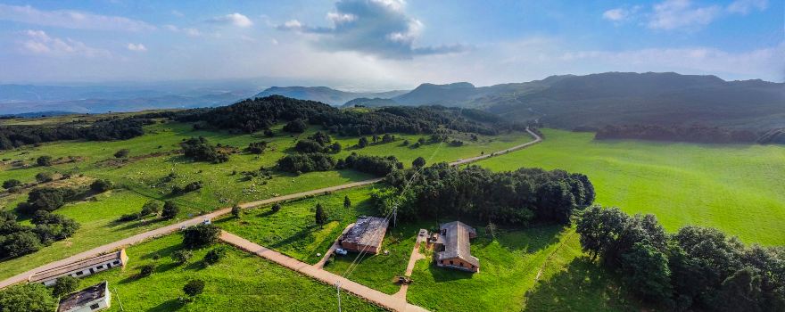 Xundian Pasture