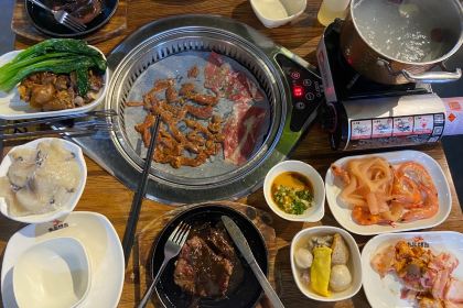 尚品烤园庭院派对自助餐厅(友阿店)