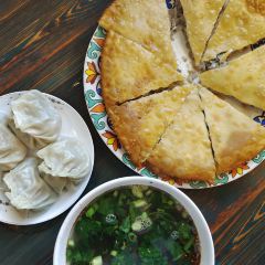 奔跑的肉饼子特色餐饮(锦福小区店) User Photo