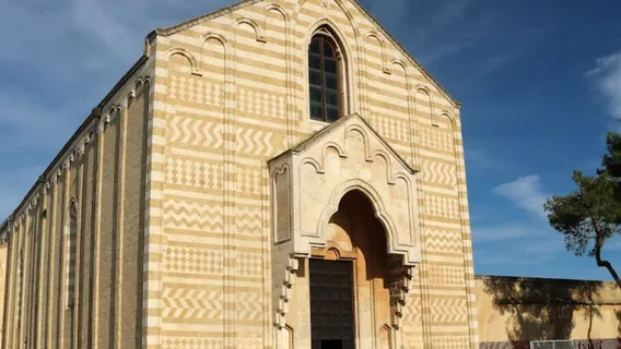 산타마리아 델 카살레 성당