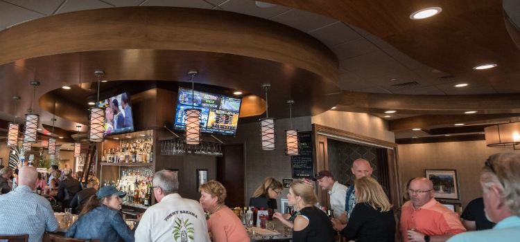 The Diamond Club at Embassy Suites