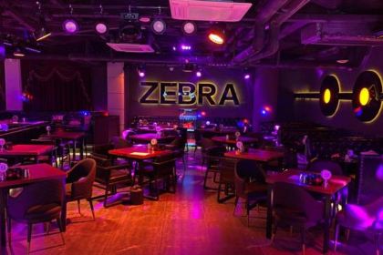 Zebra live house