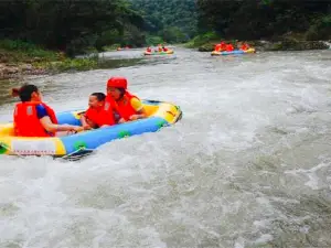 Taohuayuan Valley Rafting