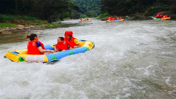 Taohuayuan Valley Rafting
