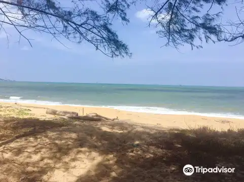 Hotel berhampiran Pantai Teluk Mak Nik