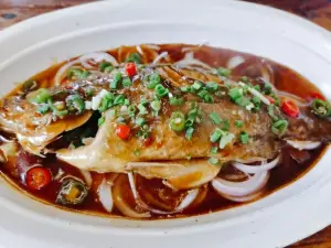 Top 10 Local Restaurants in Yi County