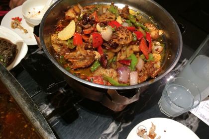 雨後行菜的小館（華山路店）